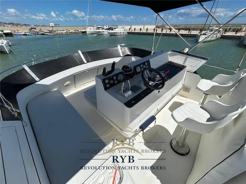 Uniesse marine 42 fly