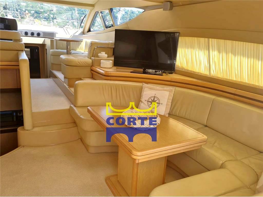 Ferretti yachts 550