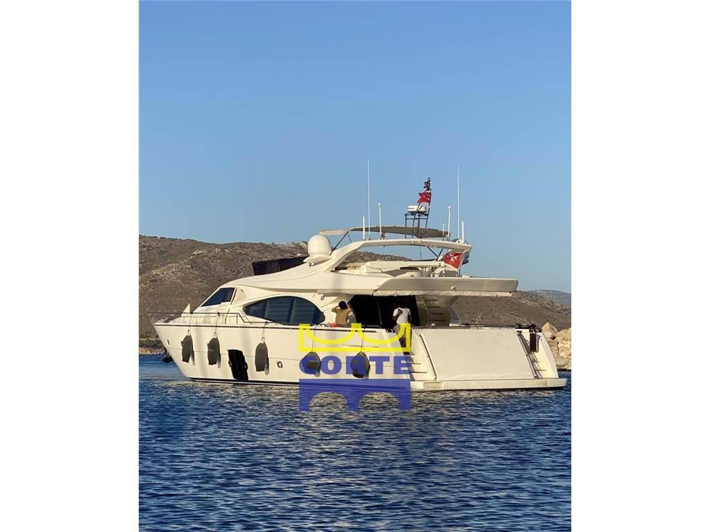 Ferretti yachts 780