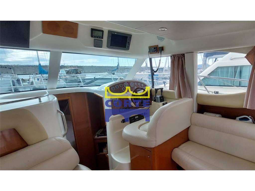 Jeanneau Prestige 32 fly