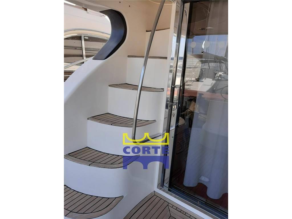 Azimut Az 46