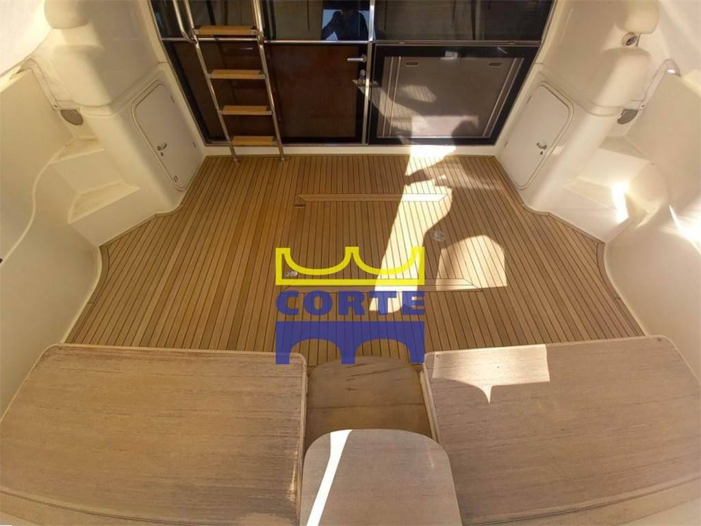 Ferretti yachts 53