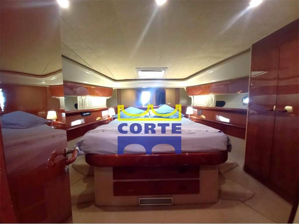Ferretti yachts 53