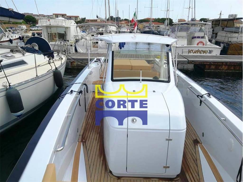 Multiplast Custom tender 12