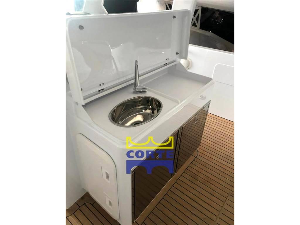 Multiplast Custom tender 12