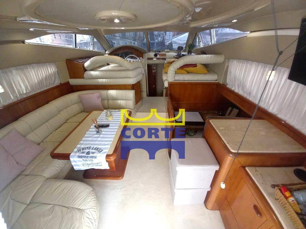 Ferretti yachts 430