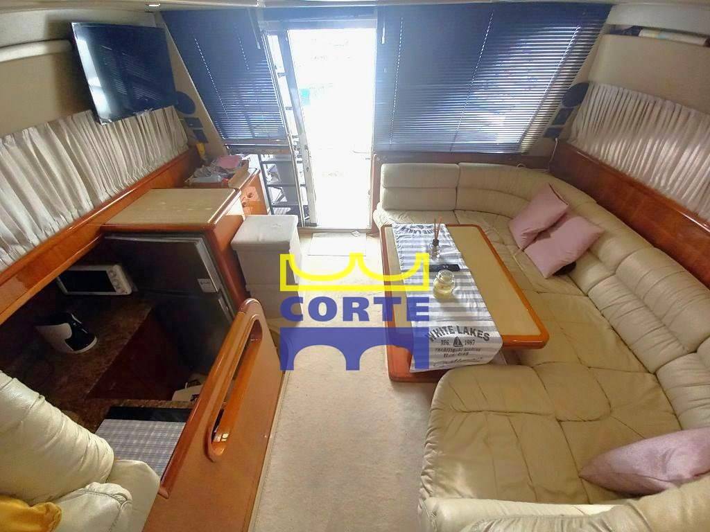 Ferretti yachts 430