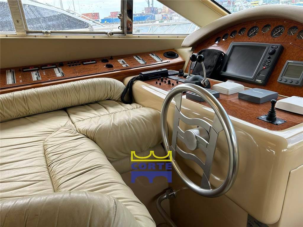 Ferretti yachts 430
