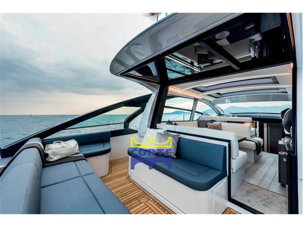 Pershing 5x