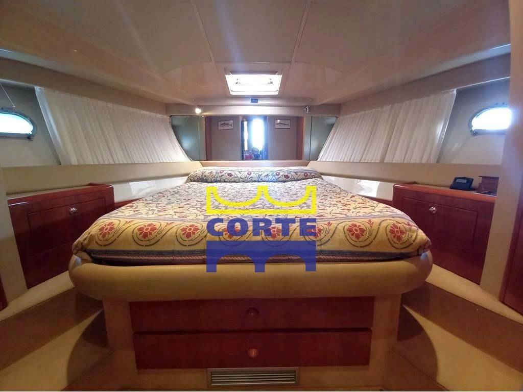 Ferretti yachts 430