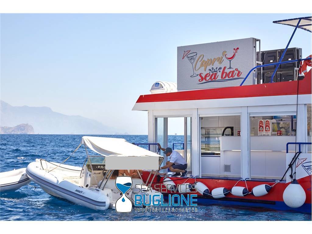 Cantiere navale megaride Ice bar