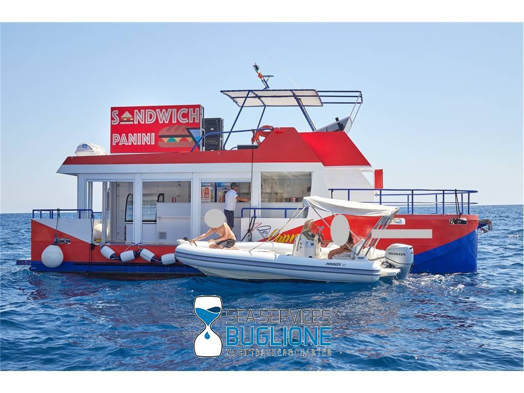 Cantiere navale megaride Ice bar