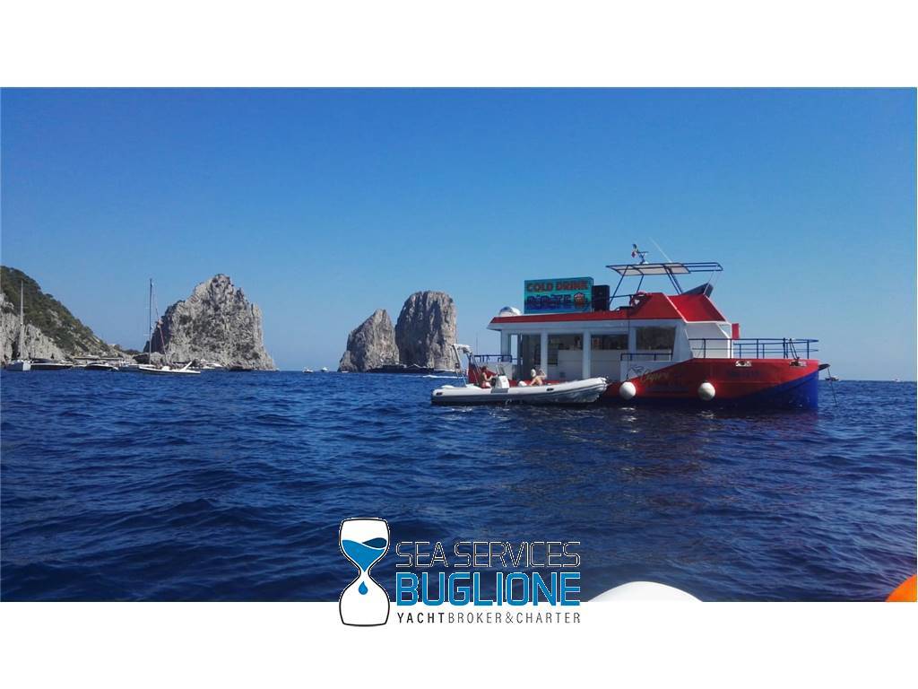 Cantiere navale megaride Ice bar
