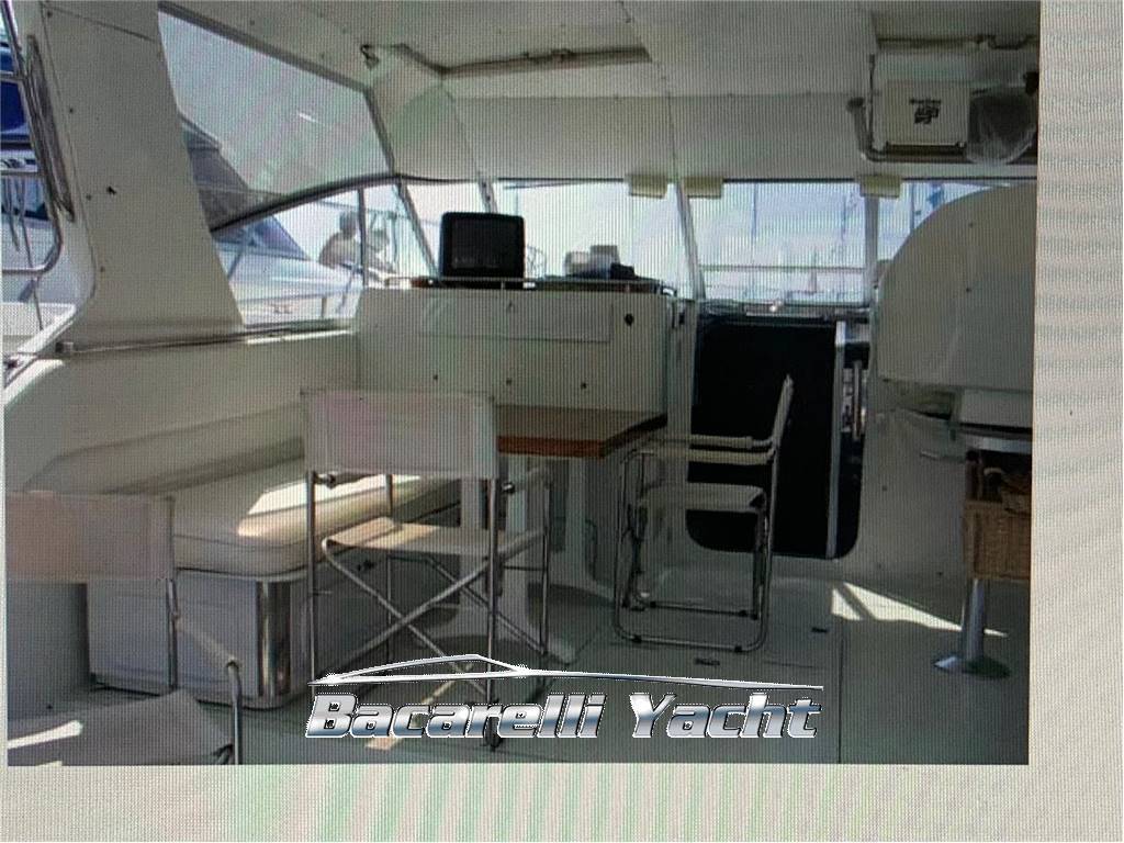 Bertram yacht 38 Trojan express