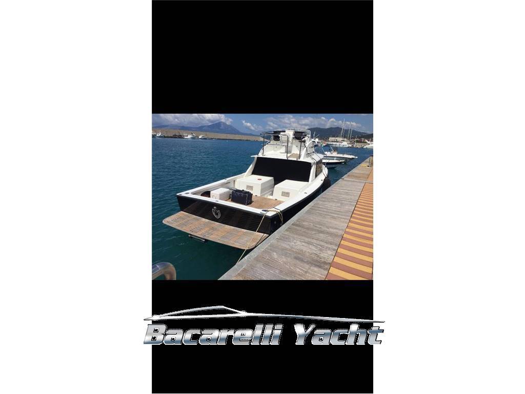 Bertram 31 fly