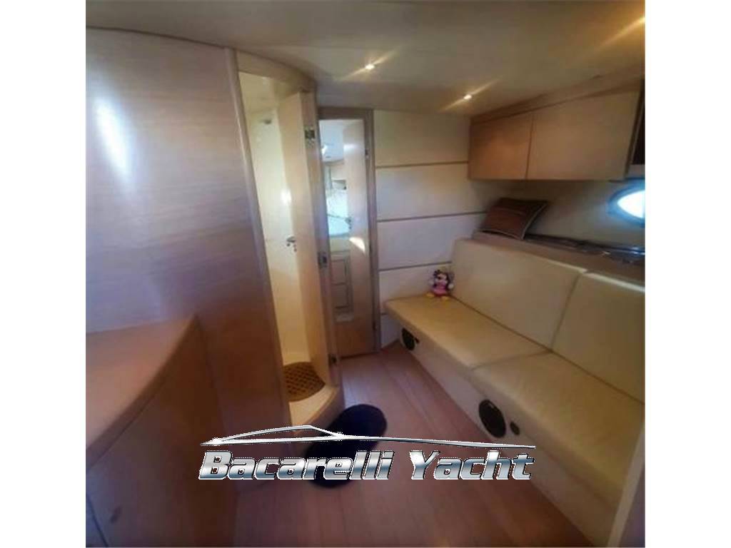 Tornado 44 Flush deck