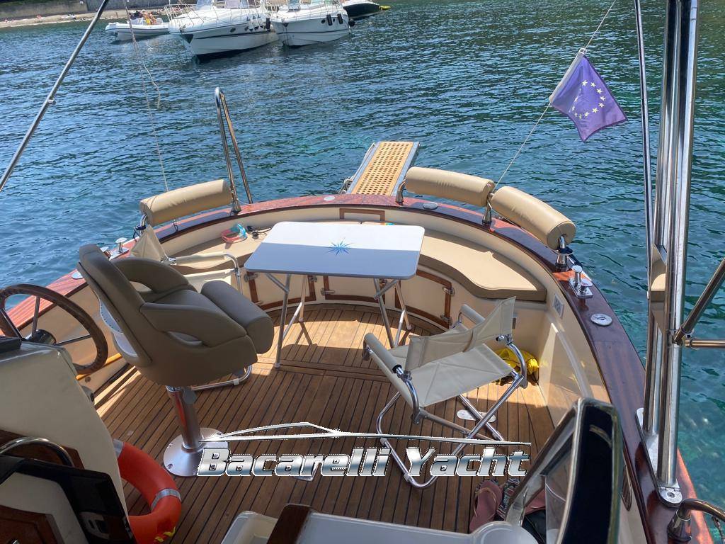 Gozzo parisi Ponza 900 cabin