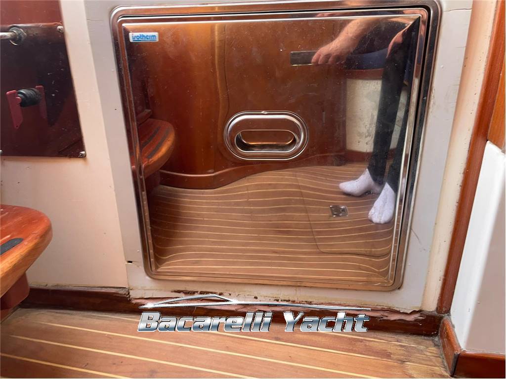 Gozzo parisi Ponza 900 cabin