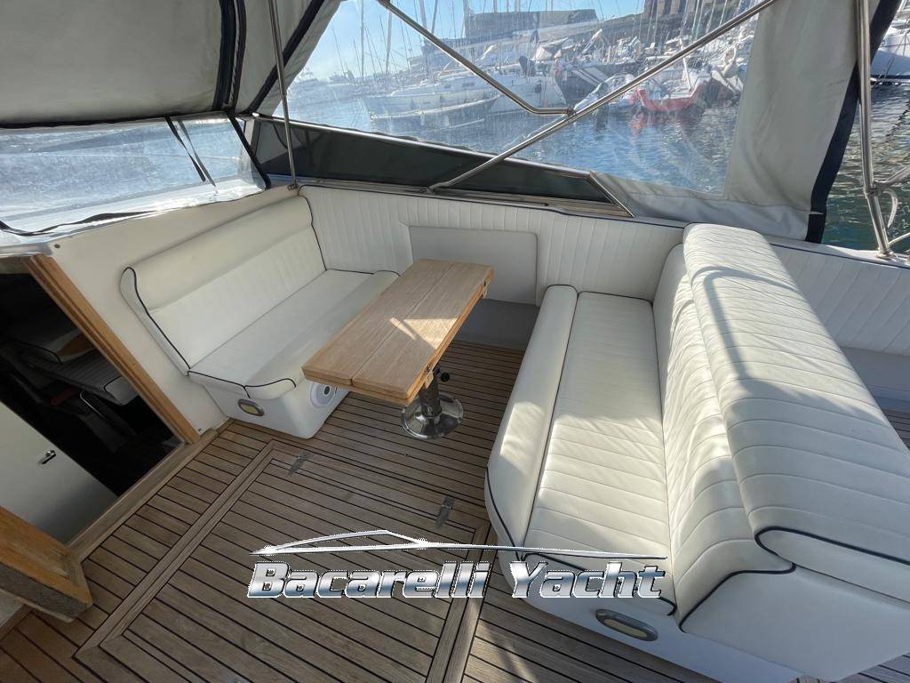 Tornado 38 flush deck natante