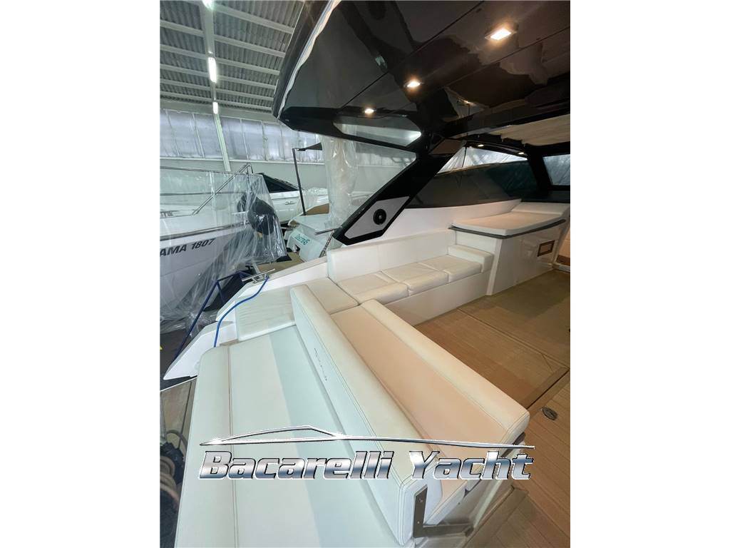Rio yacht Parana 38