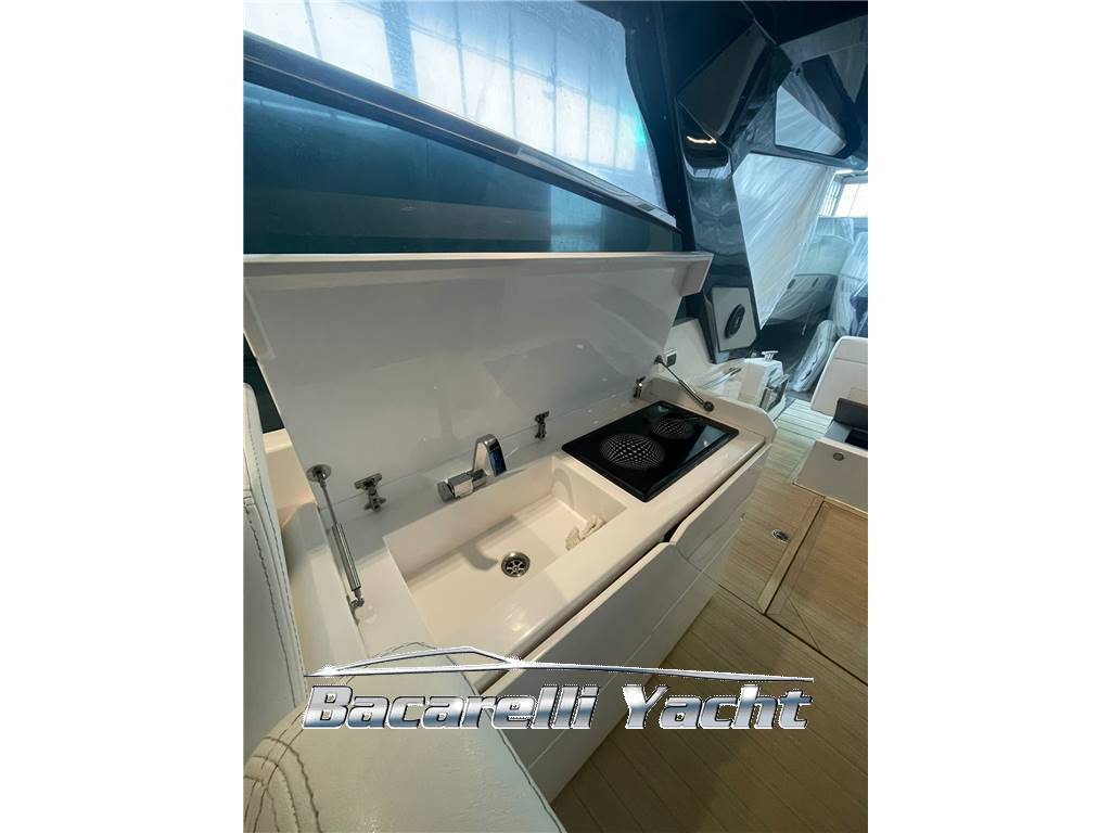 Rio yacht Parana 38