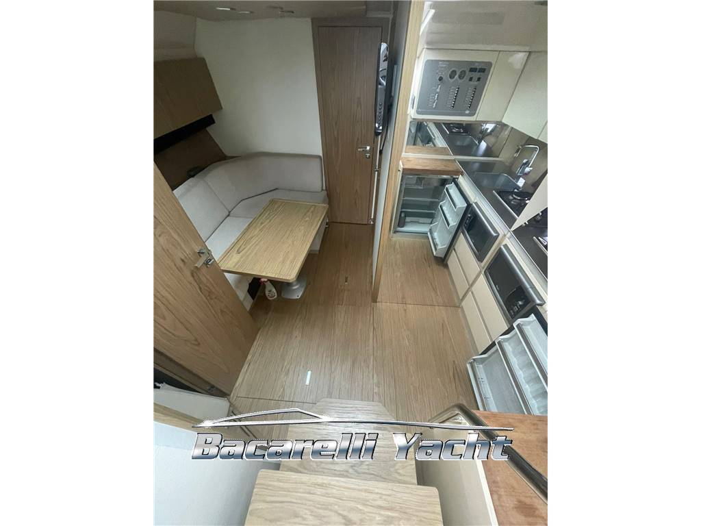 Sessa marine C 38