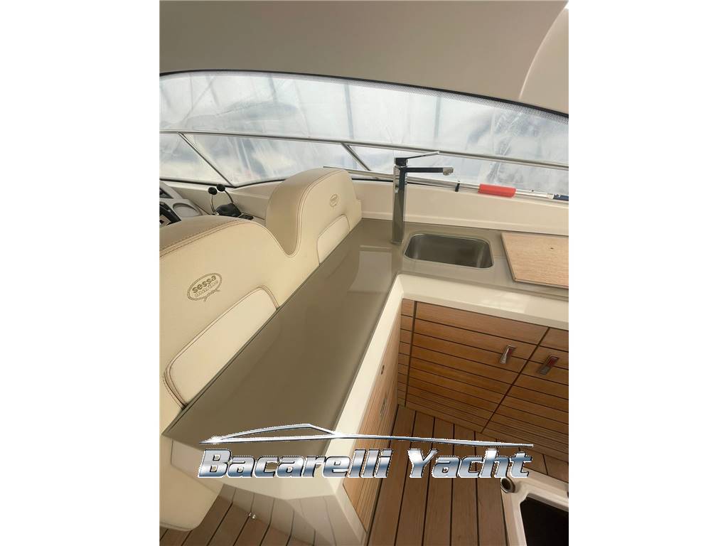 Sessa marine C 38