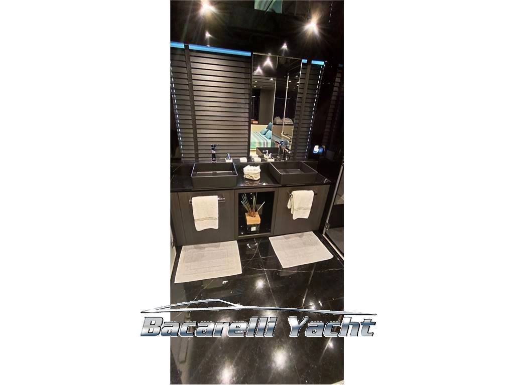 Arcadia yacht Sherpa 80xl