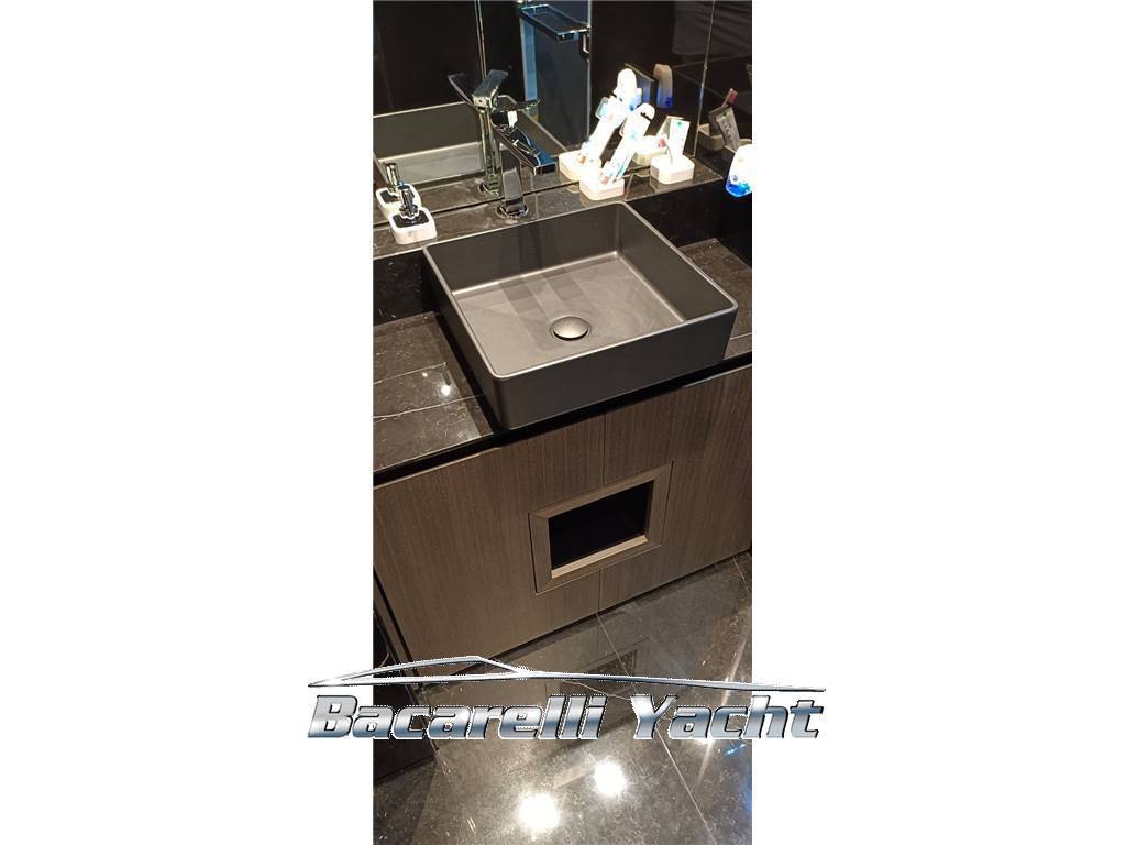 Arcadia yacht Sherpa 80xl