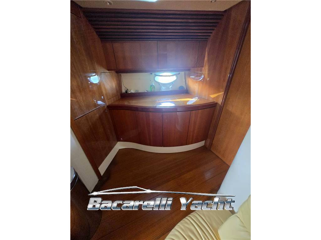 Pershing 52