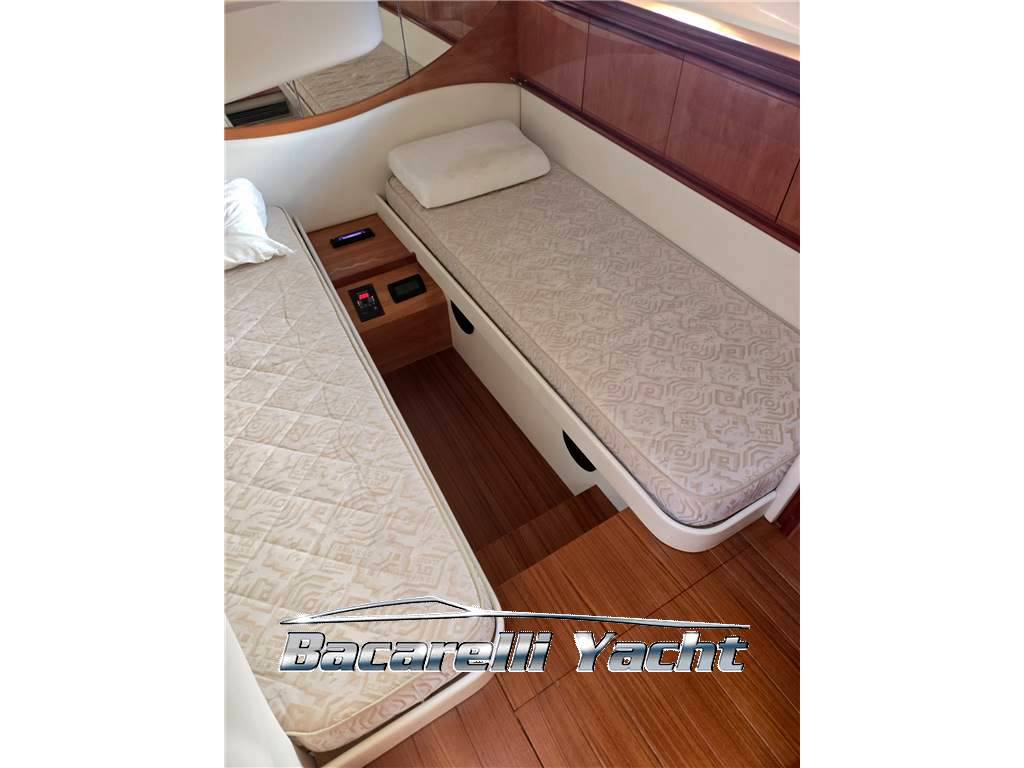 Pershing 52