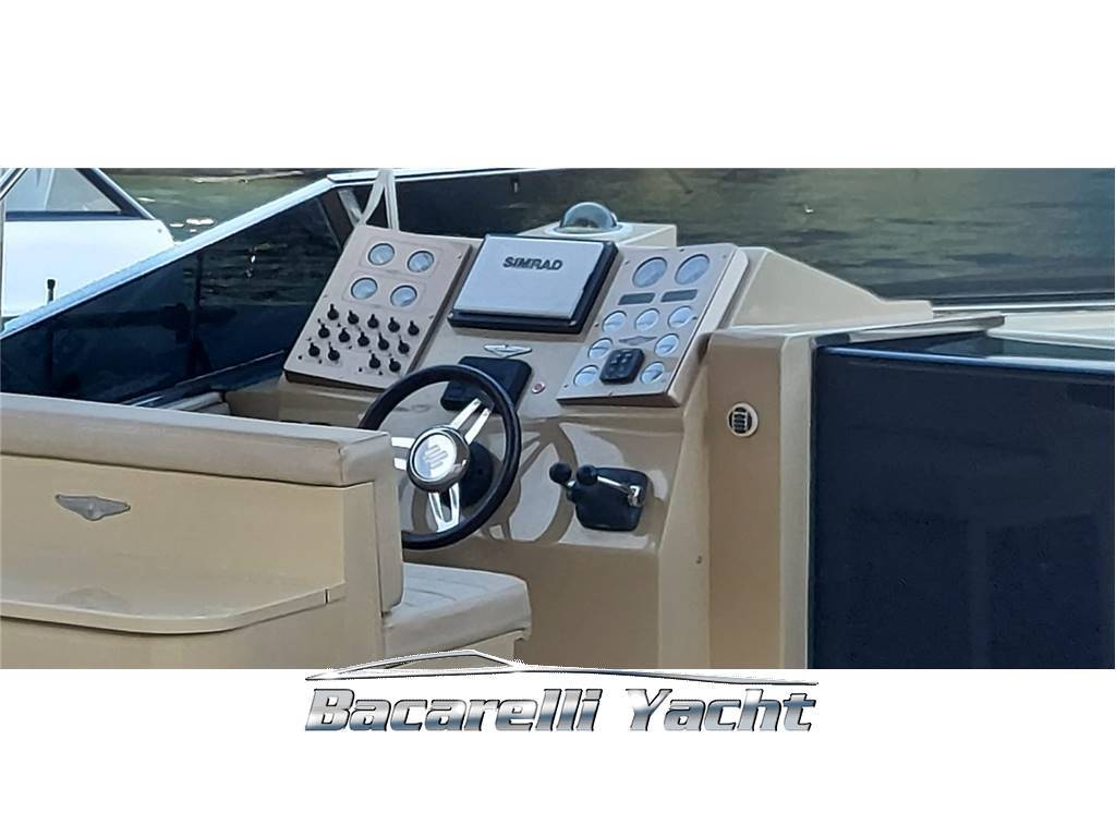 Tornado 38 flush deck