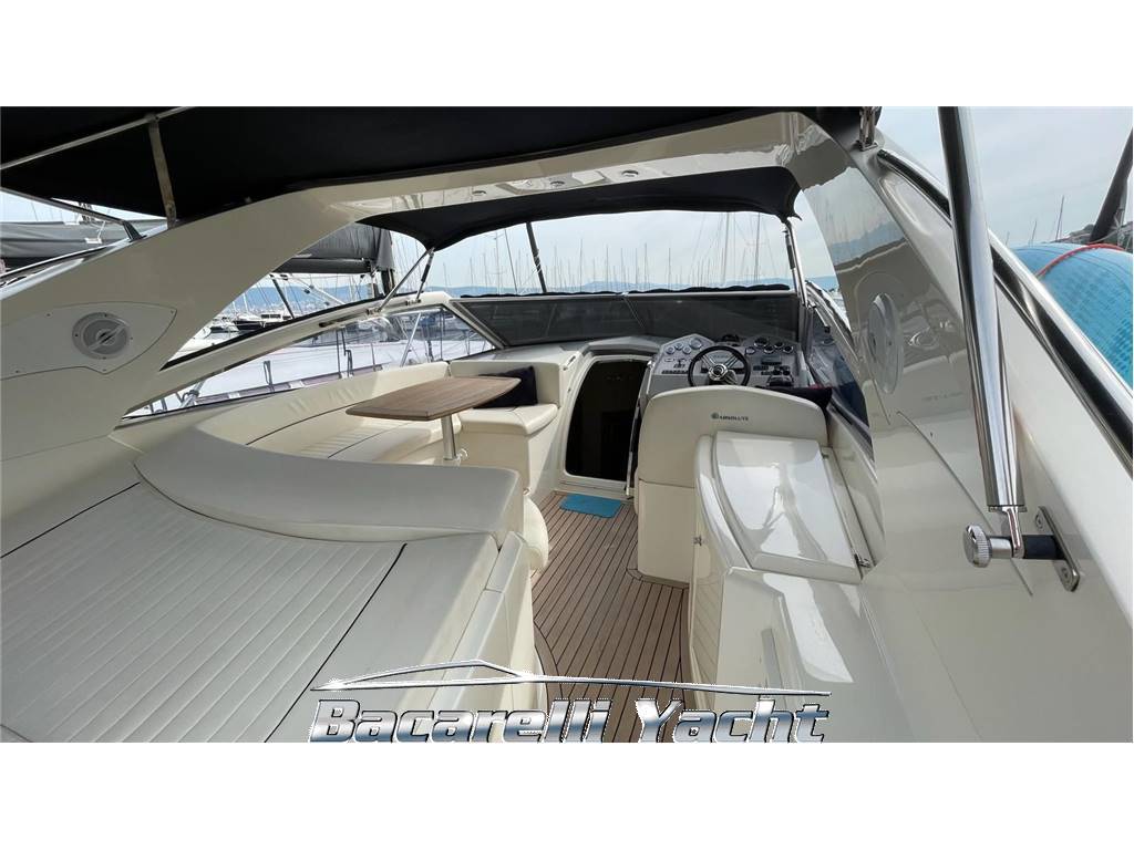 Absolute yacht 39