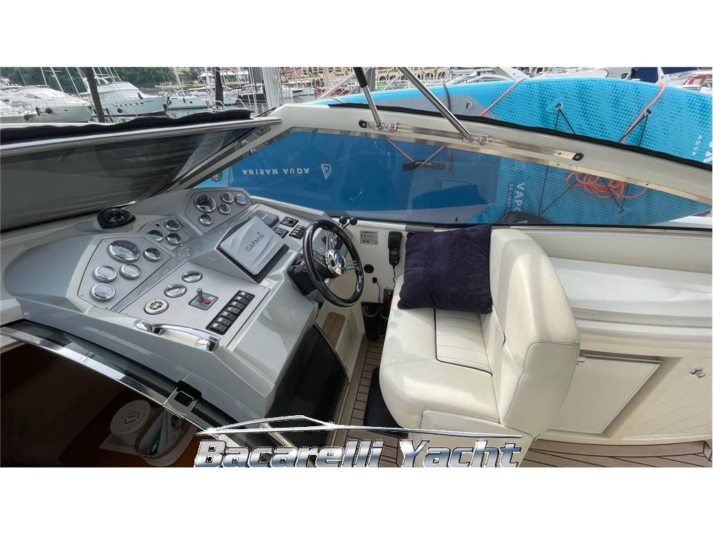 Absolute yacht 39
