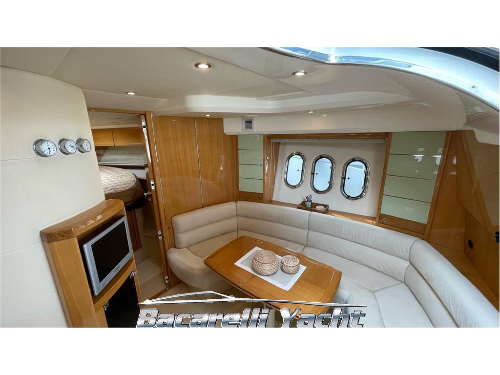 Absolute yacht 39