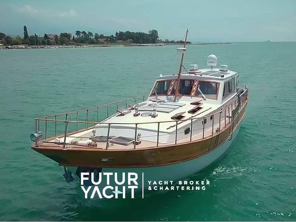 Viking marine M ̸ y lucifero (scafo in acciaio)