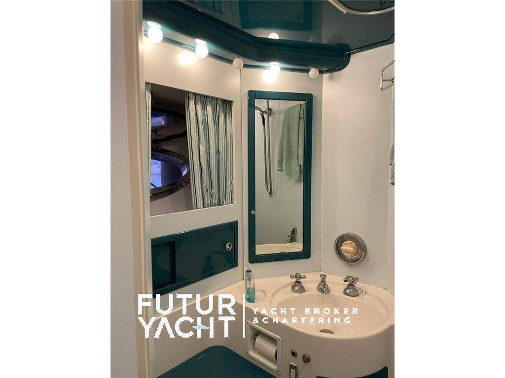 Riva Coral 45