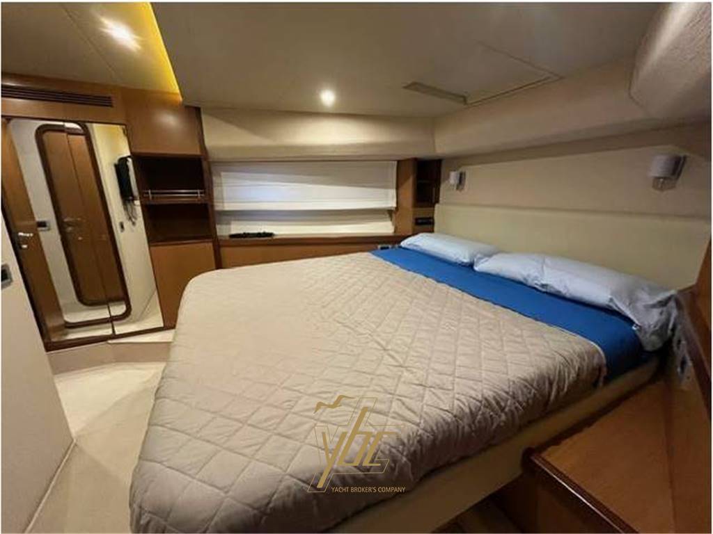 Ferretti yachts 630