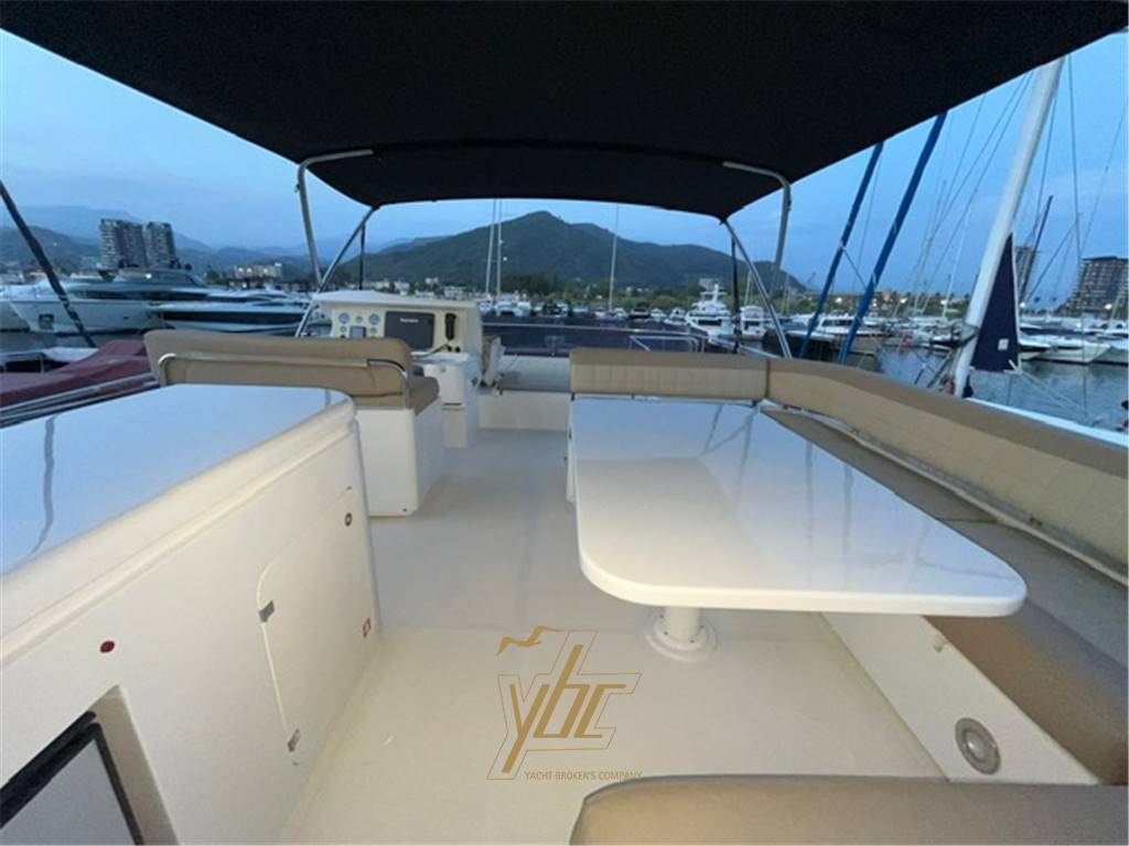 Ferretti yachts 630