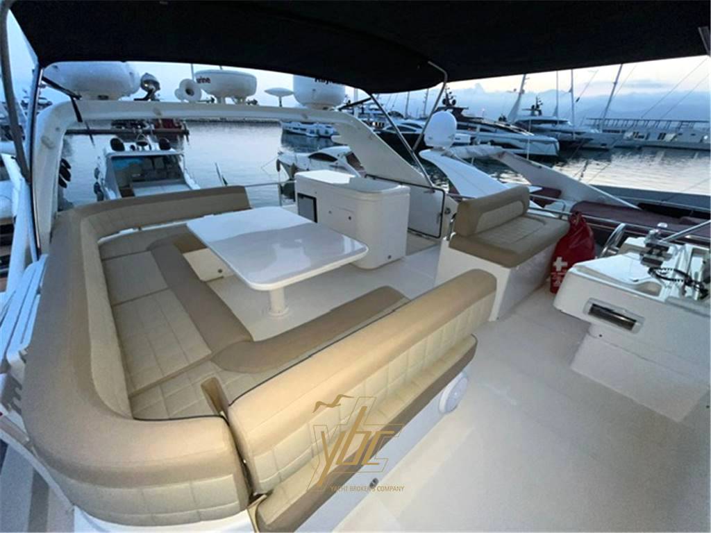 Ferretti yachts 630