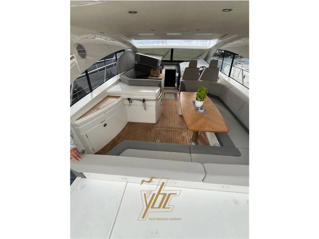 Princess yachts V53