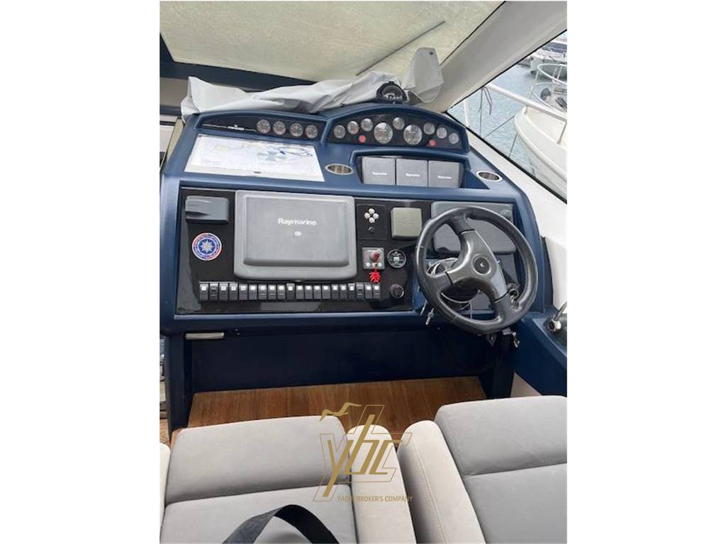 Princess yachts V53