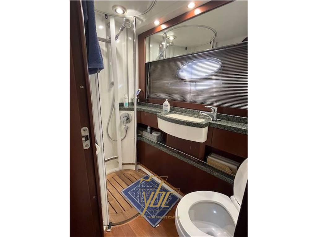 Princess yachts V53