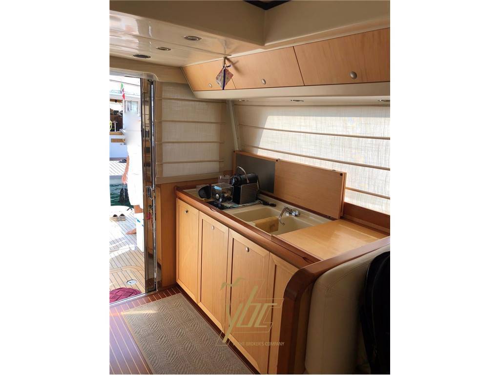 Solare yachts 43