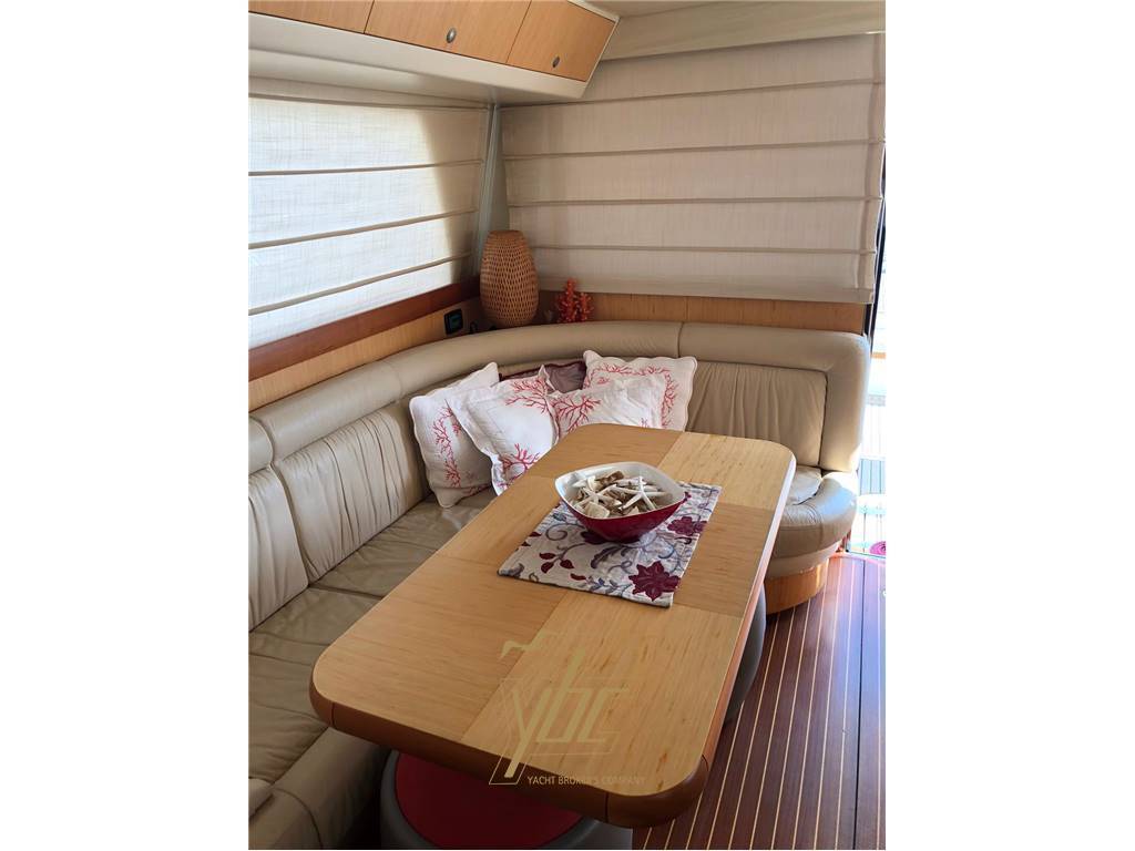 Solare yachts 43