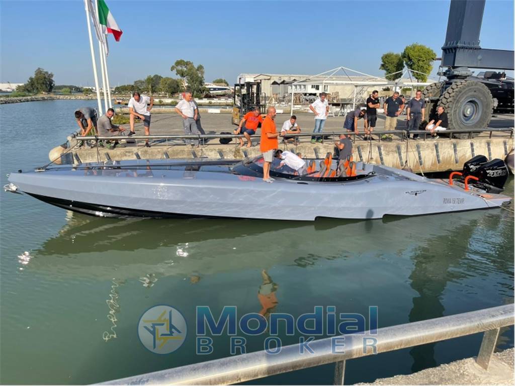 Canados Gladiator 411 carbon series