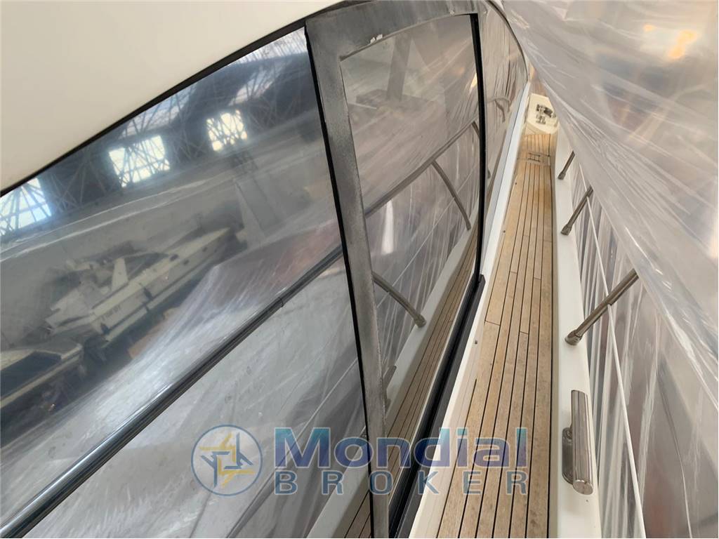 Azimut yachts 68 s