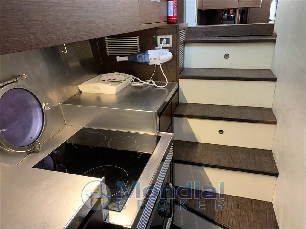 Azimut yachts 68 s