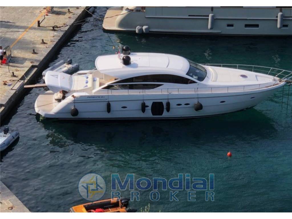 Pershing 64