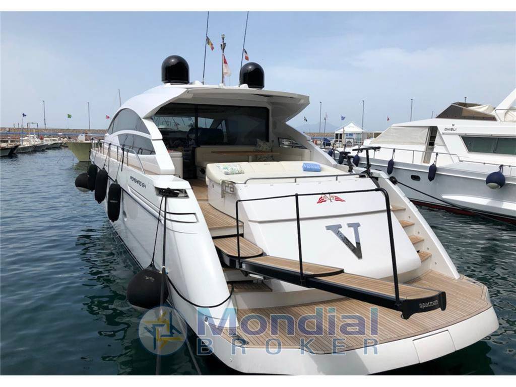 Pershing 64
